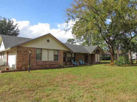 Pool Home with Tiki Pub Close to Everything!