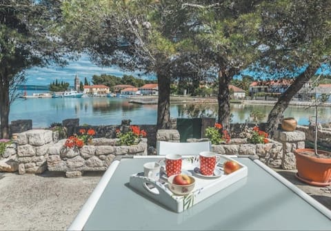 Margarita, Little Cottage by the Sea