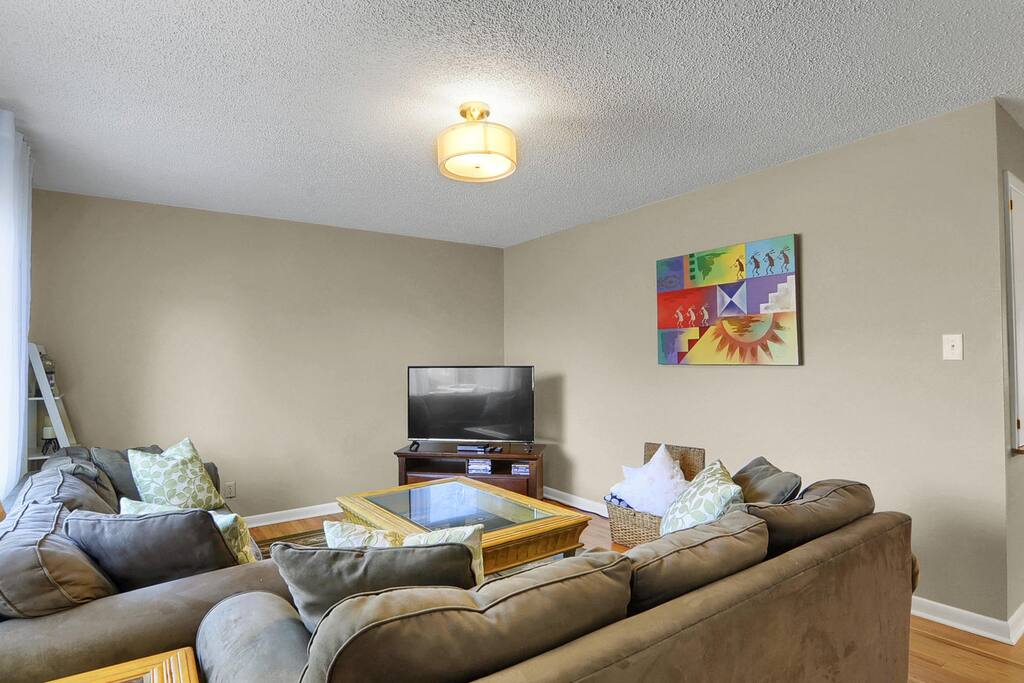 Flat screen TV and DVD player.