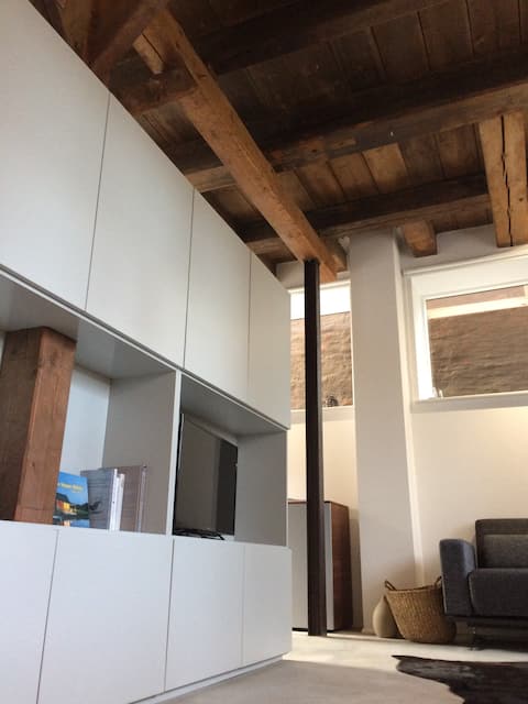 von Esmarch First Aid between harbor & market