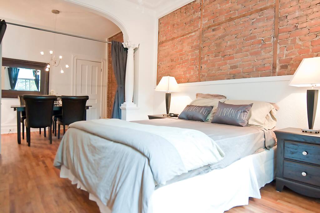 Luxurious Plateau Apartment Apartments for Rent in Montreal, Quebec