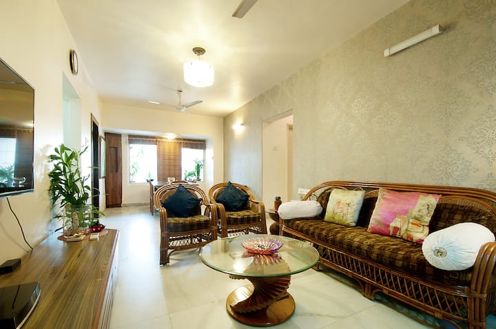Homeawayfromhome1-lux nr Oberoi/Nesco/ Infinity IT