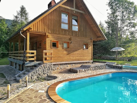 Heaven's gate - mountain retreat, alpine village