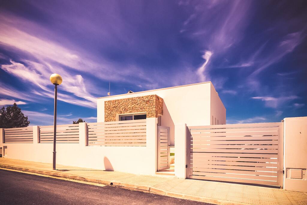 Outside View 2018