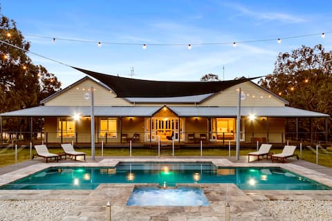 /ClonDara/ Private Escape - Luxury Meets Location