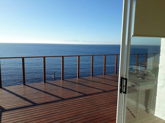 Lalapanzi upper deck gallery image 4