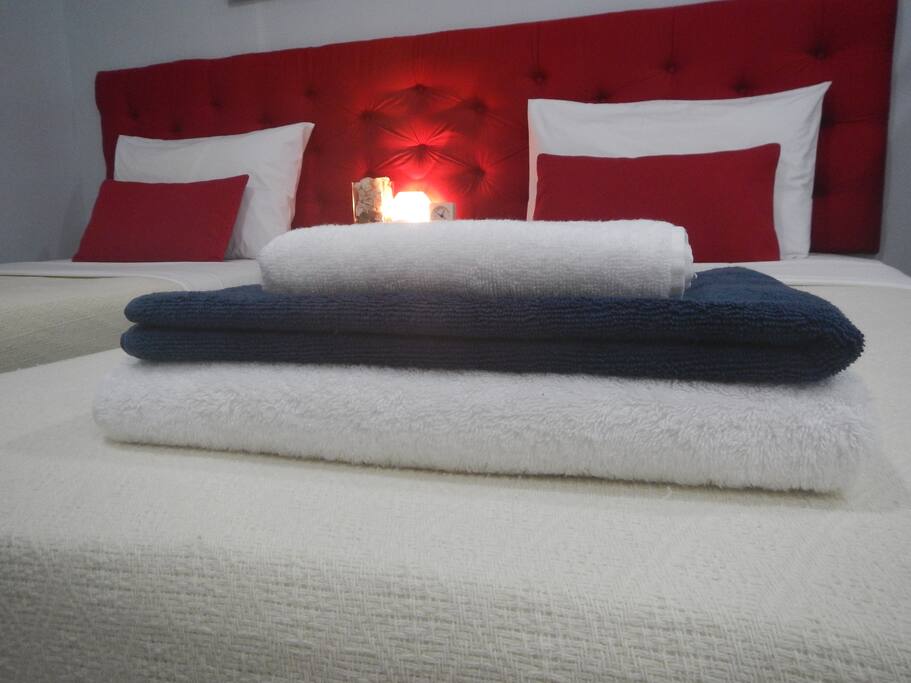 Bath, pool, hand towel