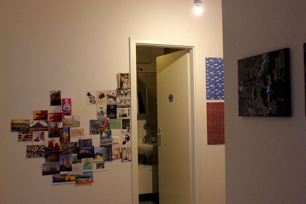 Here you can see the end of the corridor with the bathroom open in front of you.
Your room is located on the left of this picture!