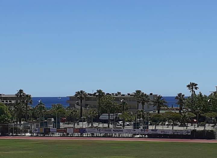 Vue Mer Studio Soigné Clim 5 Min Plage - Le Lavandou