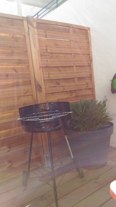 possibilité de se faire un barbecue pour profiter pleinement.