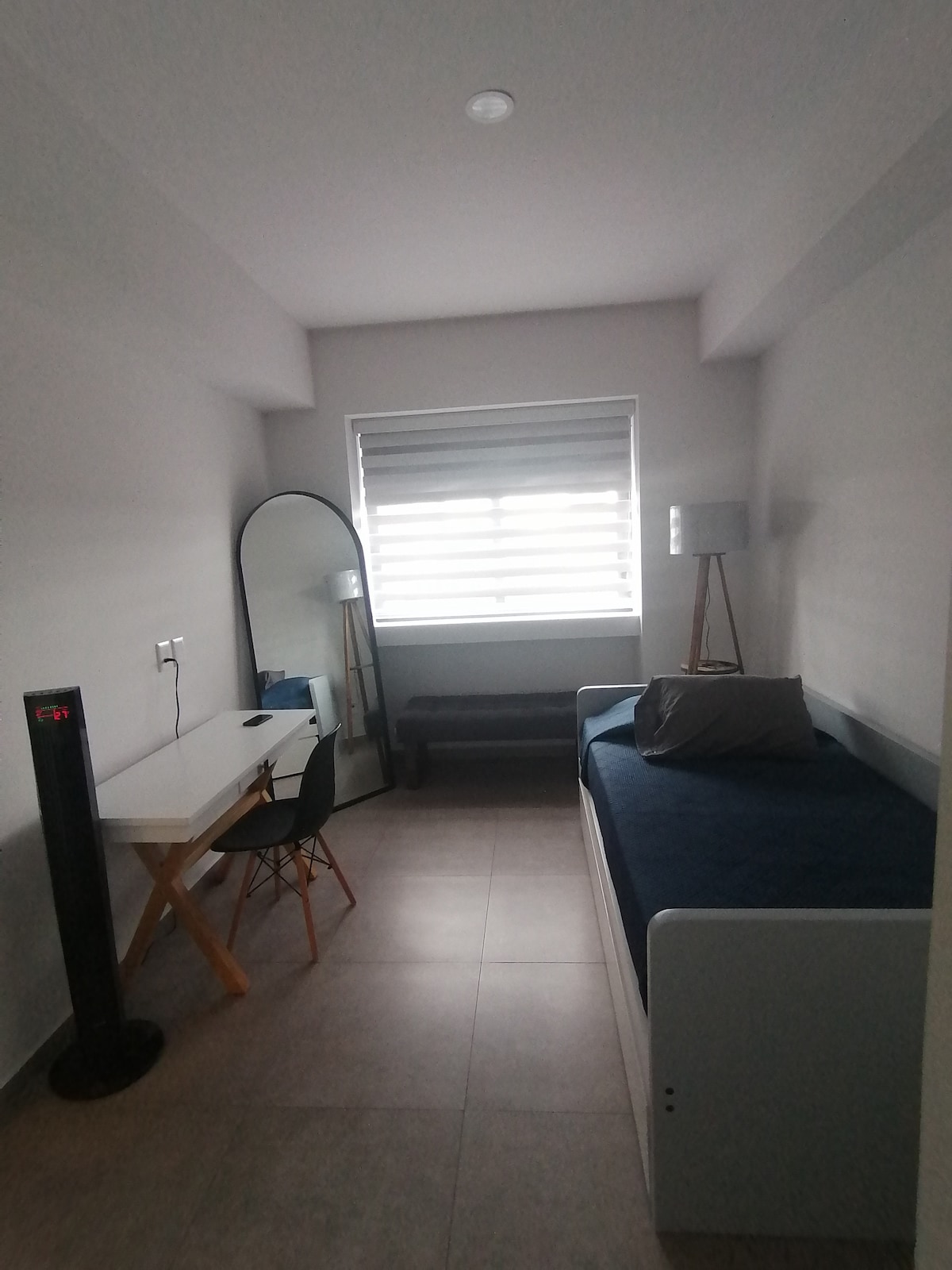 Dawati la kazi na benki ya usaidizi 