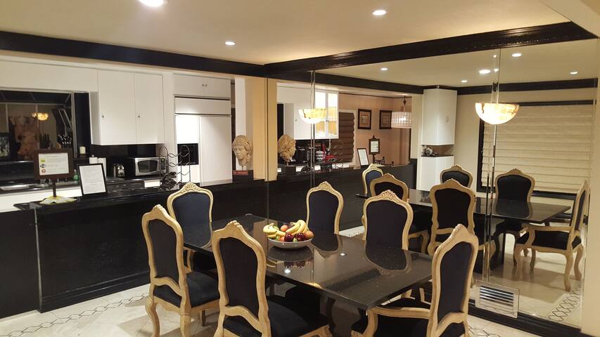 5 Star home! Make me an offer for 6 month lease! gallery image 3