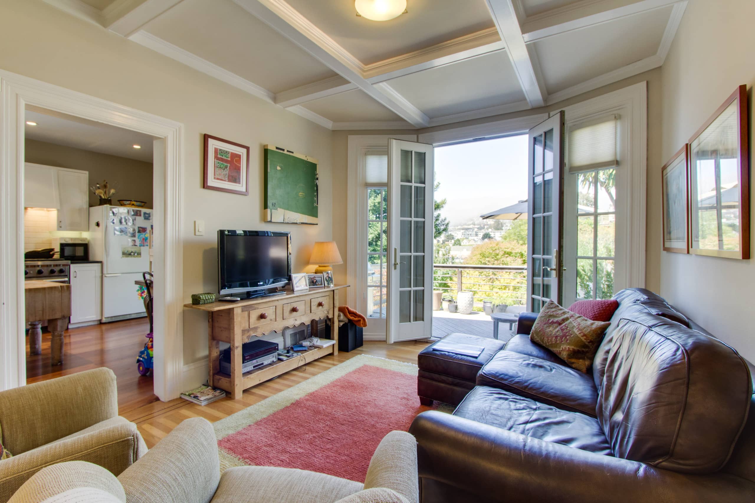 Home in San Francisco · ★4.98 · 3 bedrooms · 3 beds · 2 baths - Image 9