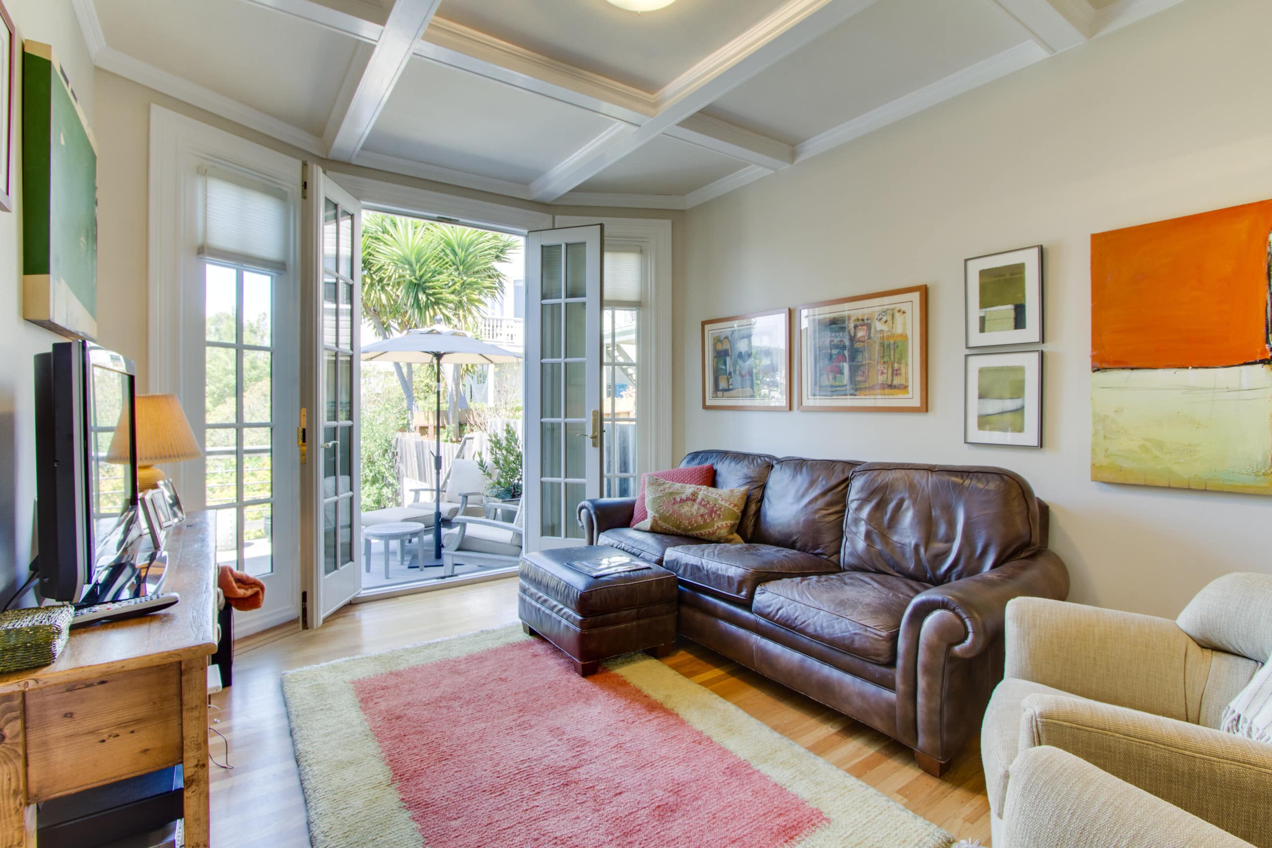 Home in San Francisco · ★4.98 · 3 bedrooms · 3 beds · 2 baths - Image 10