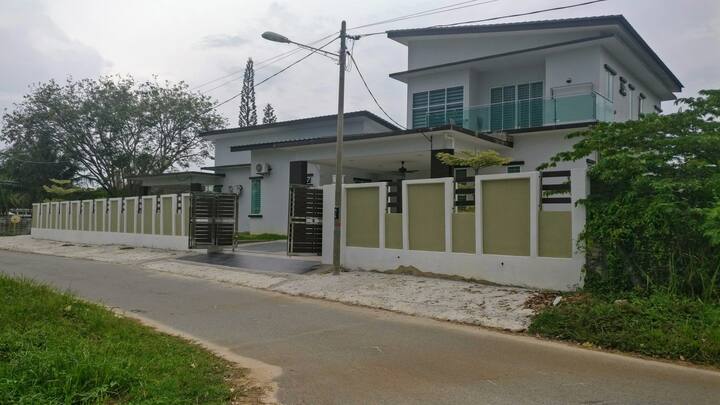 Pantai Teluk Ketapang Vacation Rentals Homes Terengganu Malaysia Airbnb