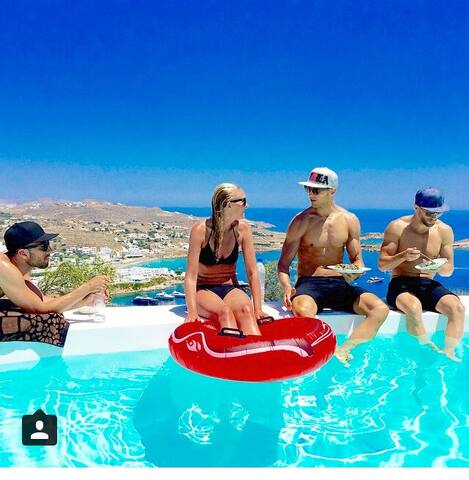 Psarou Summer Villa in Mykonos gallery image 4