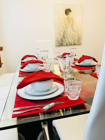 Triple Decker Guesthouse for up to 24 guests! gallery image 5