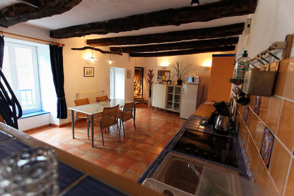 Vue sur salle à manger