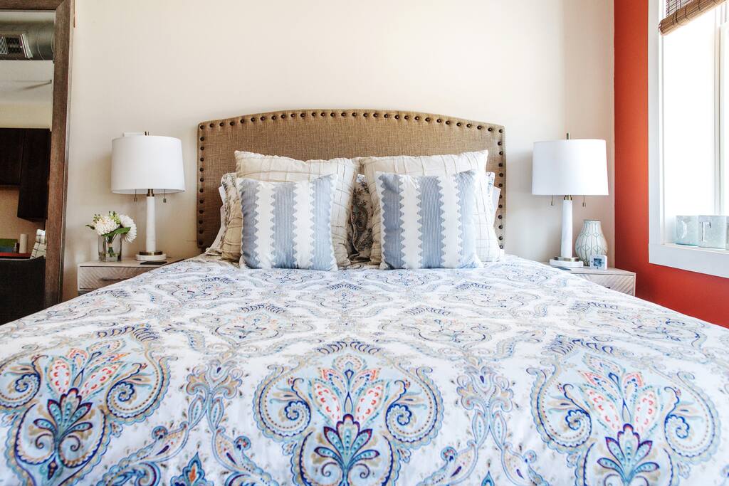 Queen sized bed with memory foam mattress.