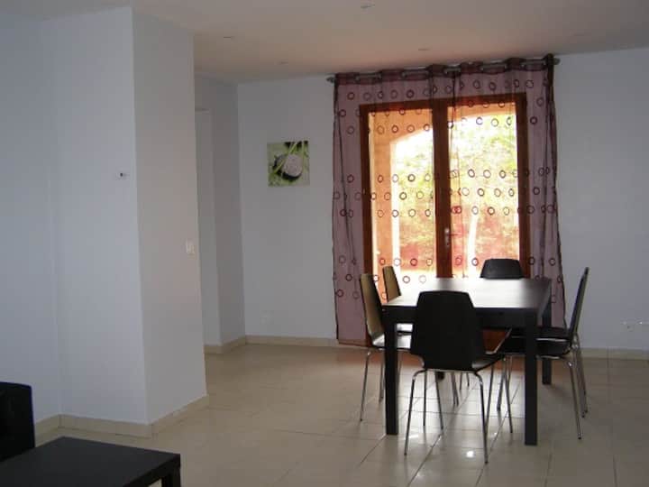 T2  Climatisé Rdj Hyères (Les Salins) 47m² - Côte d'Azur