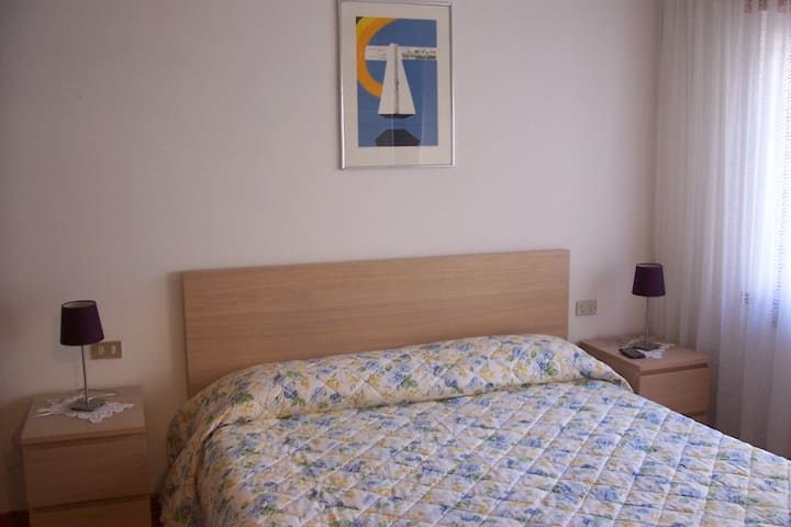 ห้องนอนควีนไซส์