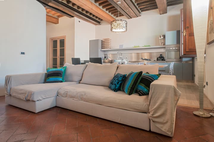 Cosy Home In Center Of Pietrasanta - フォルテ・デイ・マルミ