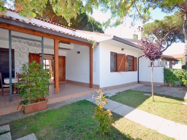 Villa Con Tre Camere Da Letto, Patio E Giardino - Comacchio