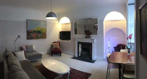 Gorgeous flat with own entrance and parking