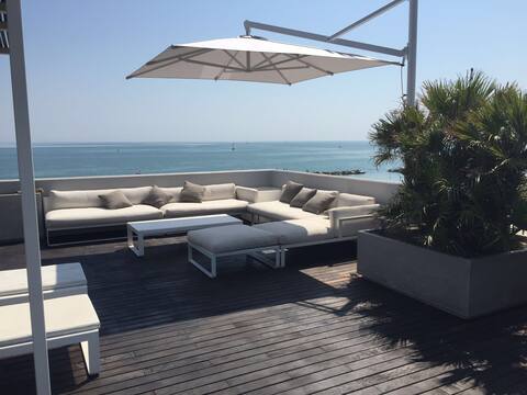 Beachside penthouse