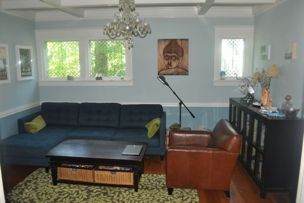 Family room with cable TV
