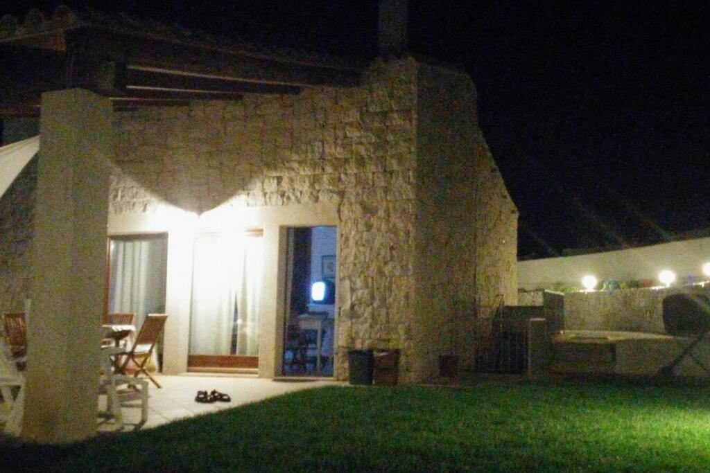 esterno casa notte