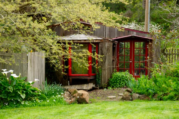 Guest Cottage With Shared Bath - Watsonville, CA