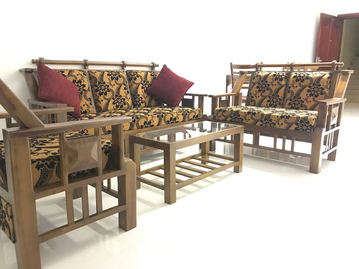 Seaview 3 Bedroom Luxary Apartment - Colombo (Sri Lanka)
