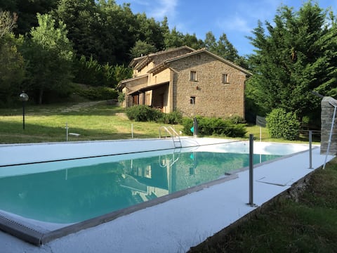 Popular Airbnb listing: Lake House 19 posti in Apecchio
