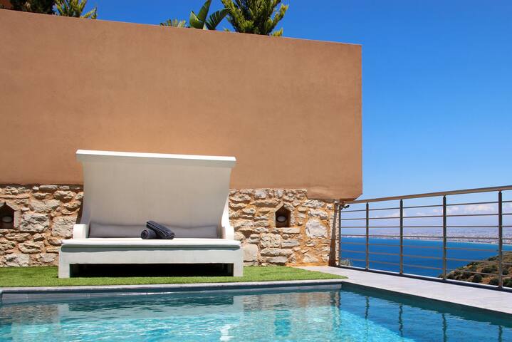 Design Villa Nicol • Heated Pool • Summer kitchen gallery image 2