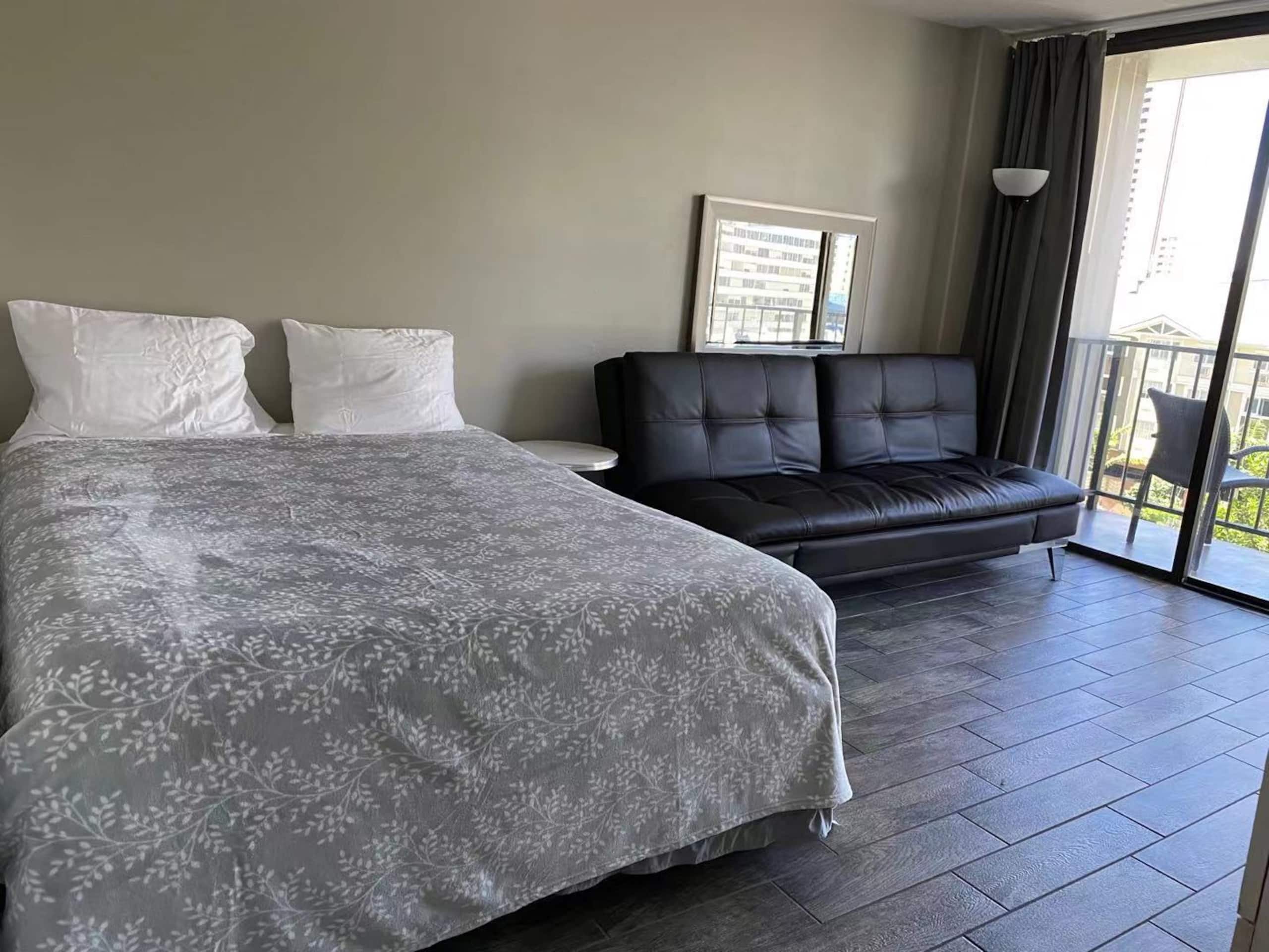 Mango go 215/Spacious Comfortable Studio - Image 2