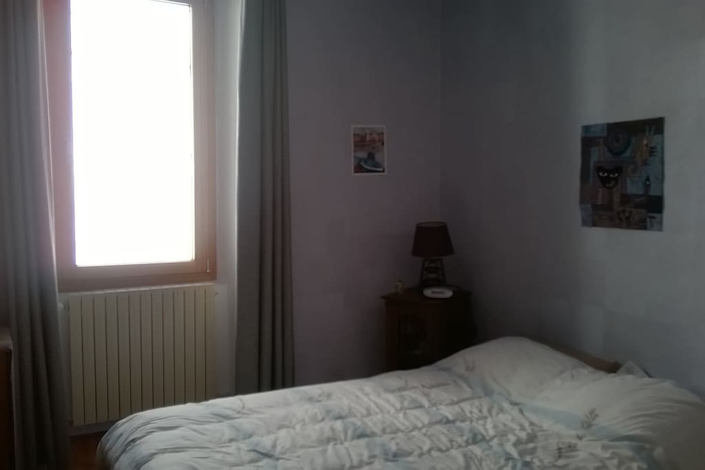 chambre du 1er attenante à la salle de bain