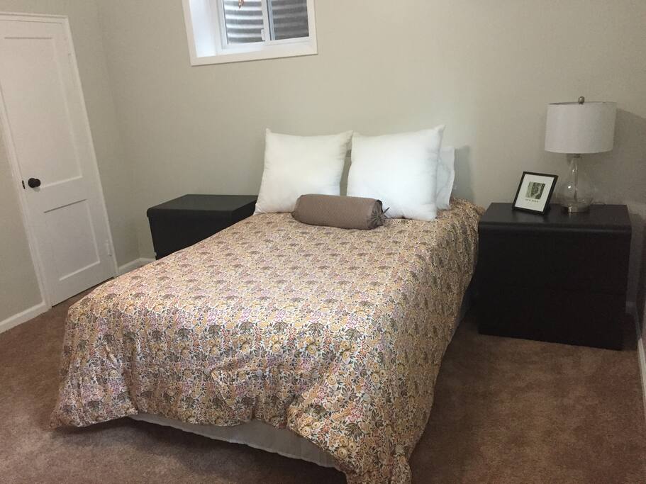 tempur-pedic full size mattress, 2 dressers and closet