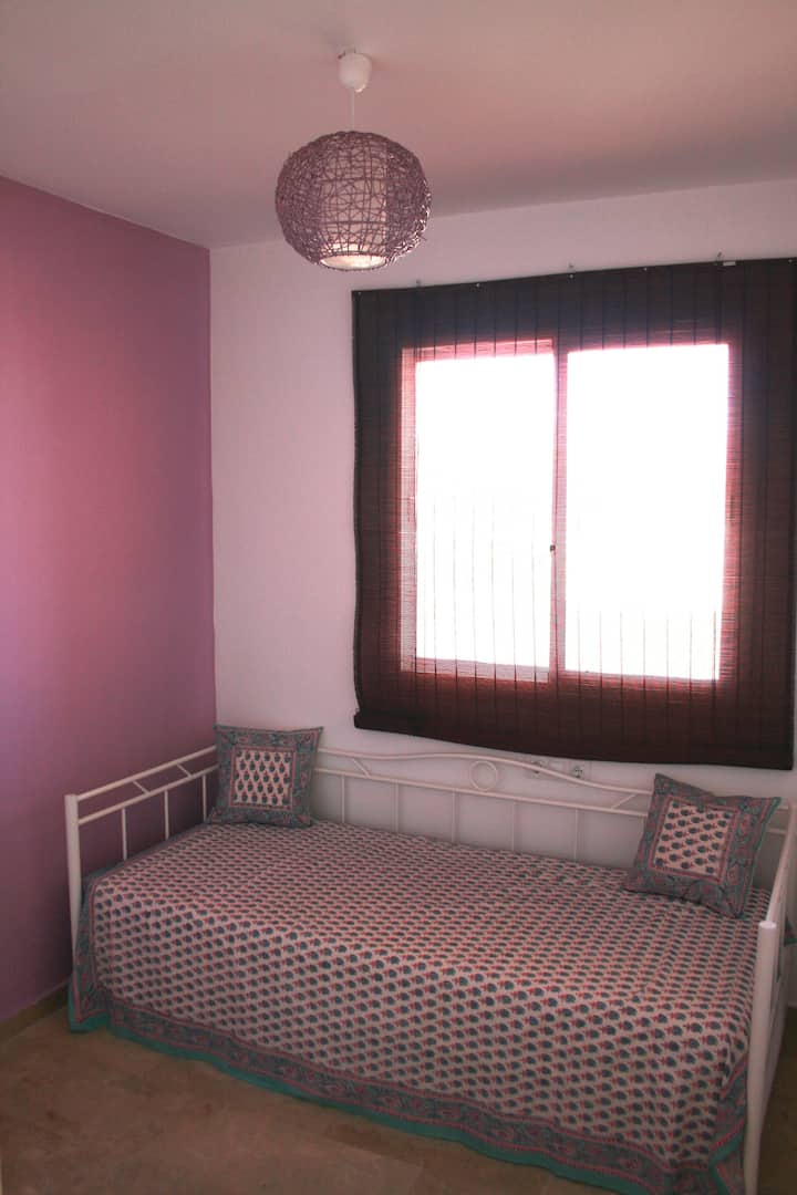 Habitación con cama nido