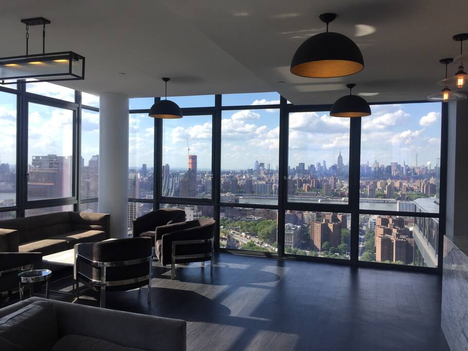 Luxury Studio Apartment in Downtown Brooklyn Apartments for Rent in