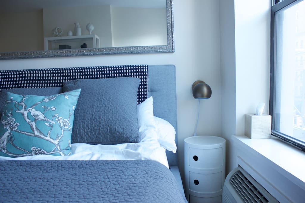 Comfortable queen size bed