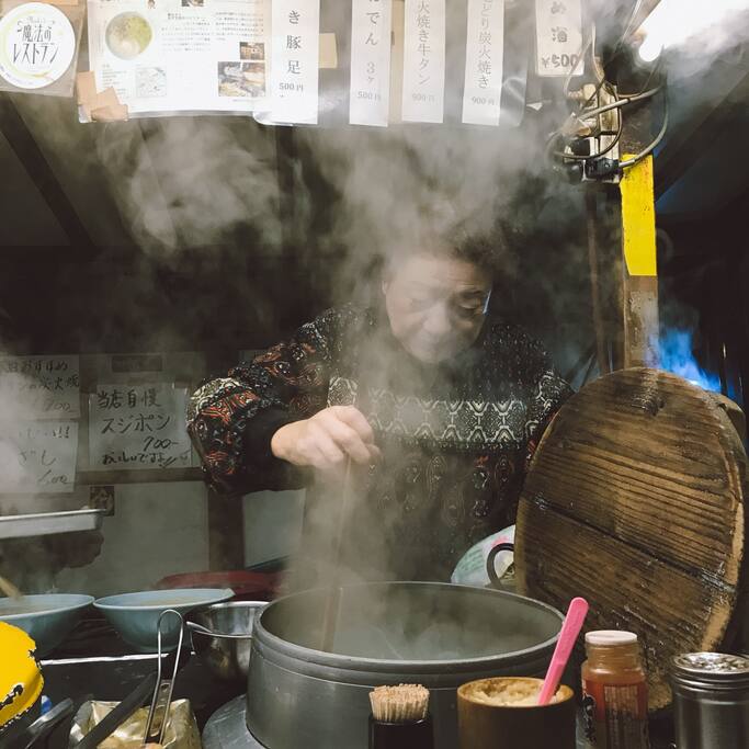 在深夜屋台 如何成功引起老板的注意 福冈旅游攻略 尽在airbnb爱彼迎