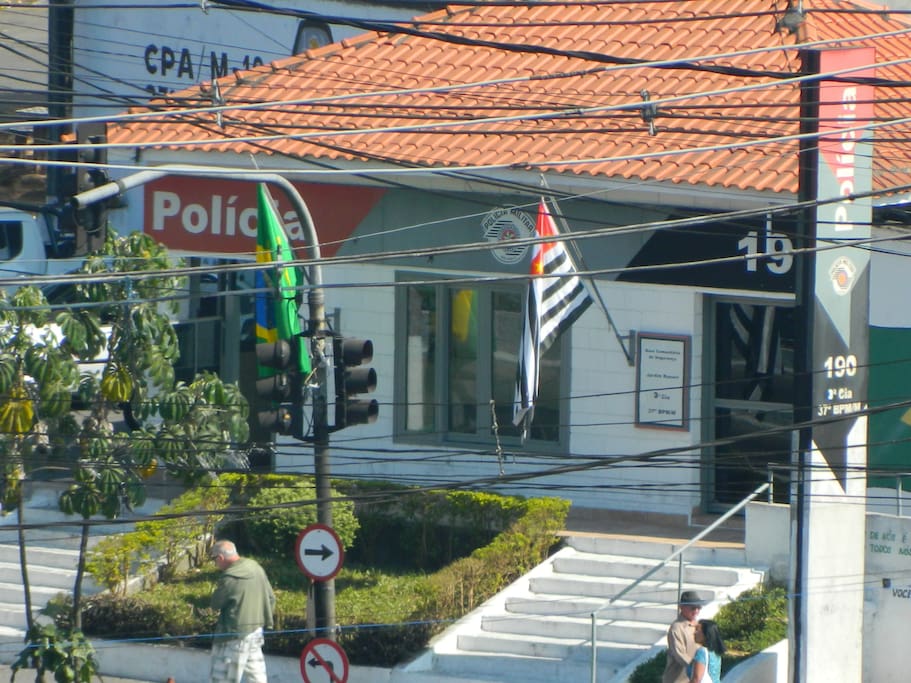 Base Cumunitaria da Policia Militar SSP. 20 metros da Residencia