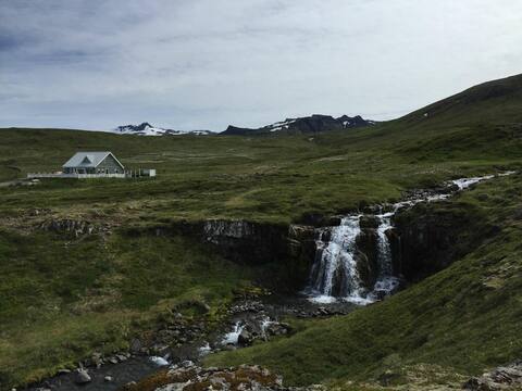 Fellsendi - Kirkjufell Paradise
