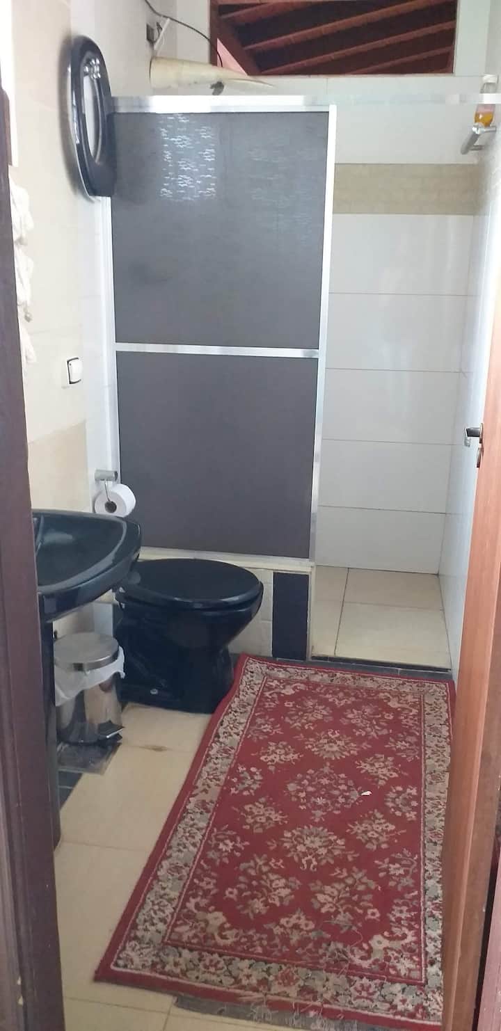 საძინებელი 1