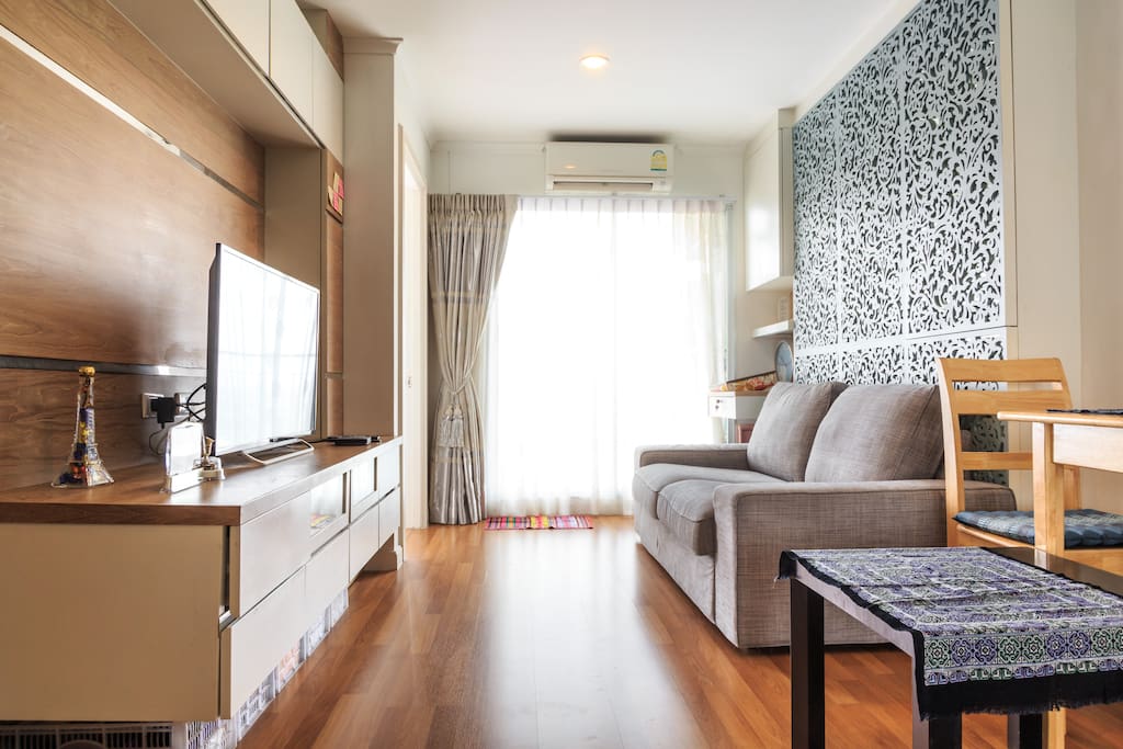 compact room with great river scenery from the living room and the bed