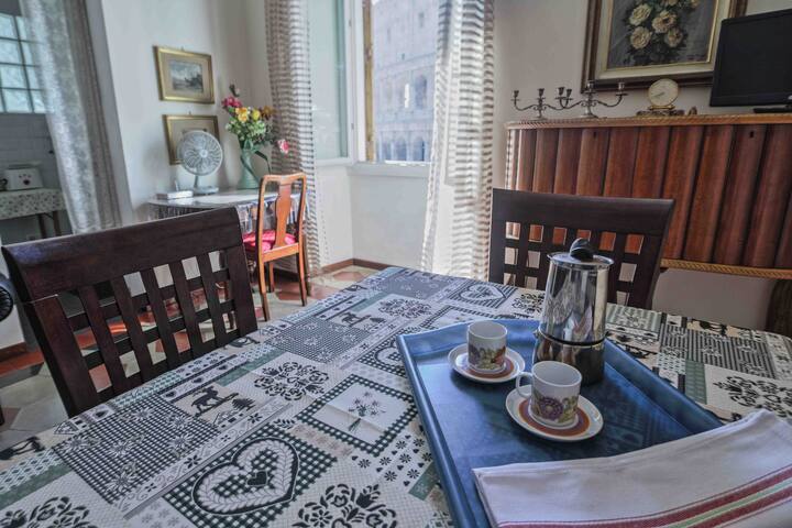 Rome Colosseo Luxury downtown *Wi.Fi Fiber 1 GIGA* gallery image 4