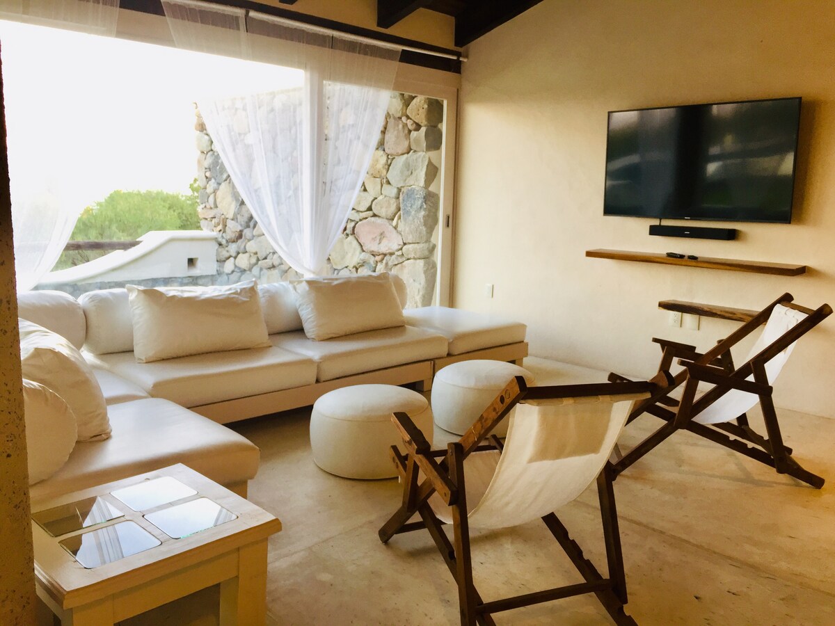 Top Airbnb: Stone House en San Juan Cosalá