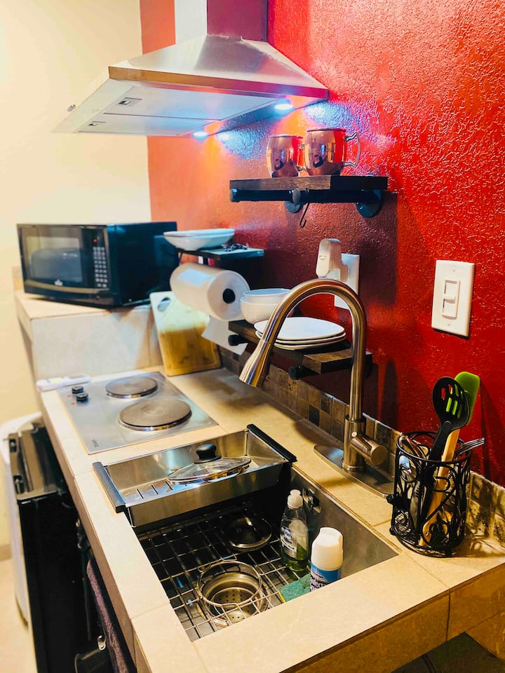 Ne Heights Luxury Abq Home With Private Studio Apt - Albuquerque, NM