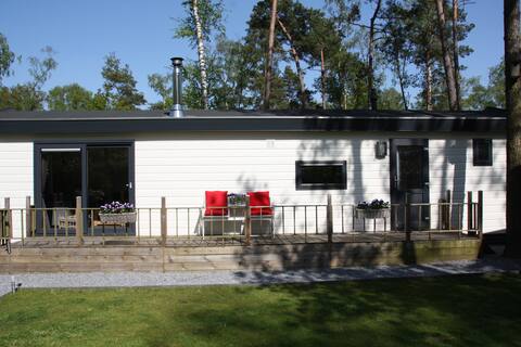 Atmospheric bosbungalow 8 Veluwe incl 2 ebik's